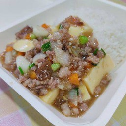 เต้าหู้ทรงเครื่อง