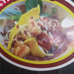หมูน้ำตก