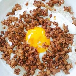 ข้าว-หมูซีอิ๊วไข่ดาว