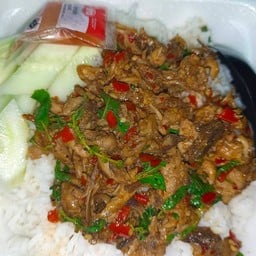 แม่เล็กผัดเส้น/ไก่ทอด