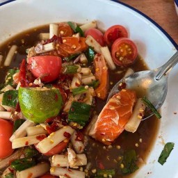 ตำไหลบัวแซลมอน