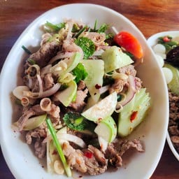 พล่าเนื้อมะเขือเปราะ