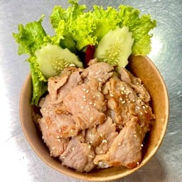 ข้าวหน้าหมูทะ by มีทมีท