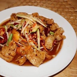 ส้มตำแคปหมู