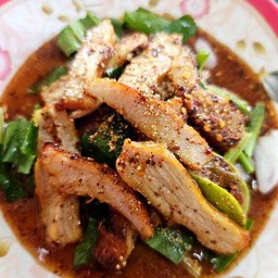 น้ำตกหมู