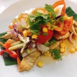 ยำสเต็กไก่