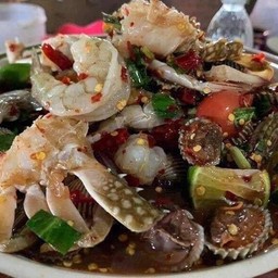 สถานีส้มตำ by ชะนีแคระ สาขาช้างคลาน