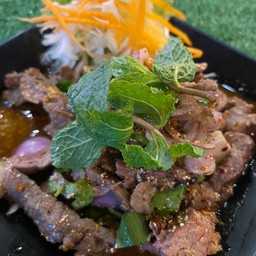 น้ำตกเนื้อ