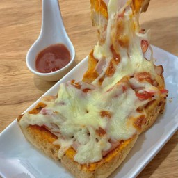 ขนมปังปิ้งซอสพิชซ่า-ชีส