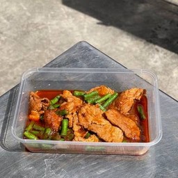 พริกแกงหมู (กับข้าว)