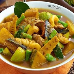 แกงไตปลาปักษ์ใต้ (กับข้าว)