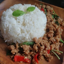 น้ำเต้าหู้ ปาท่องโก๋ ไก่ย่าง ปากซอยนาคเข้ม