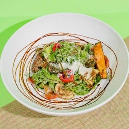 Grilled Veg & Quinoa salad