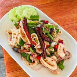 ลาบปลาหมึก