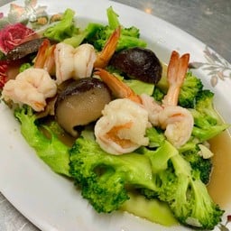 บล็อคโคลี่ผัดกุ้ง