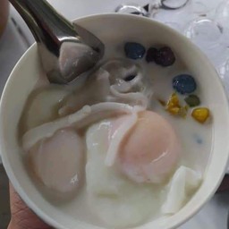 บัวลอยมะพร้าวอ่อนริมรั้ว (ในวัด) วัดชายทุ่ง