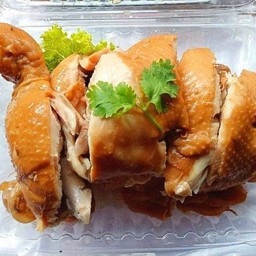 ไก่ต้มน้ำปลา ชุดใหญ่ น้ำจิ้มซีฟู้ด