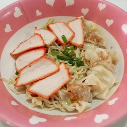 บะหมี่เกี๊ยวหมูแดง