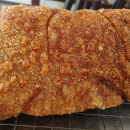 ผงกระหรี่หมูกรอบ