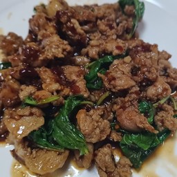 ข้าวกะเพราเป็ดสับ