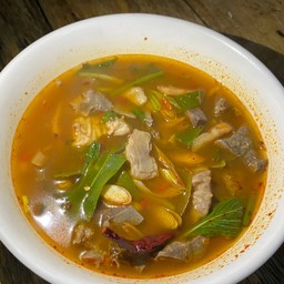 ต้มเเซ่บ เครื่องในเนื้อ
