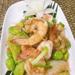 ผัดกะปิกุ้ง