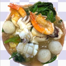 บะหมี่กรอบ ราดหน้า