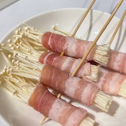 สามชั้น พันเห็ดเข็มทอง