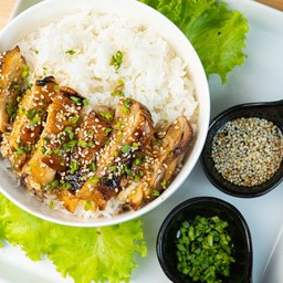 ข้าวหน้าไก่อบซอสเทอริยากิ-