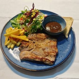 สเต็กหมูดำคุโรบูตะ (สะโพก)