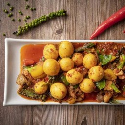 ไข่อ่อนผัดเผ็ด