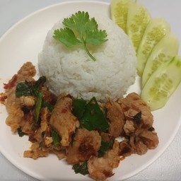 ร้านผัดเผ็ดแสบสดุ้ง(ยายแดง)