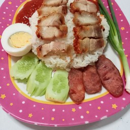 ข้าวหมูกรอบ