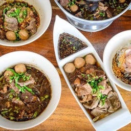 ก๋วยเตี๋ยวเรือ ป.ประทีป สาขา คลองด่าน ป.ประทีปก๋วยเตี๋ยวเรือคลองด่าน