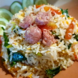 ข้าวผัดแหนม