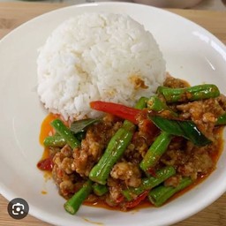 พริกแกงหมูสับ