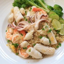 ข้าวผัดทะเล