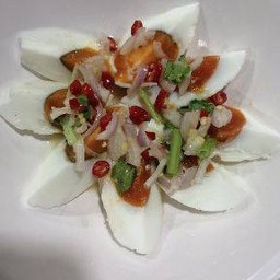 ยำไข่เค็ม2ฟอง