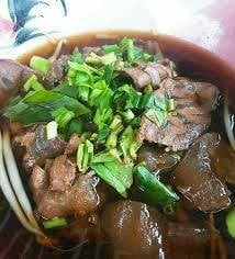 ปริญญา เนื้อตุ๋น หมูตุ๋น