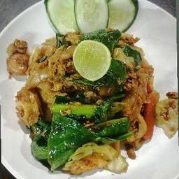 ผัดซีอิ๊วเนื้อ