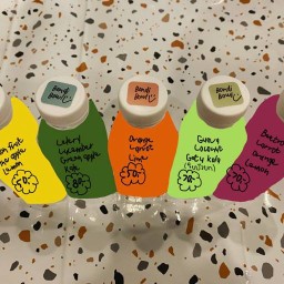 Bondi Bowl (น้ำผัก ผลไม้ตามฤดูกาล)