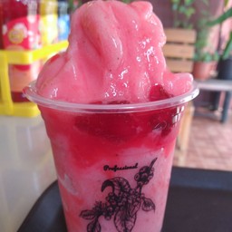 สตอเบอรี่ นมสด ฟรีสตอเบอรี่สด