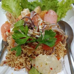 ยำมาม่ารวมมิตร