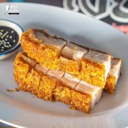 หมูกรอบ