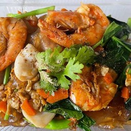 ผัดซีอิ๋วทะเล