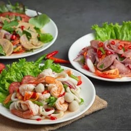 ยำม๊ะ ยำแซ่บ (สาขาบ้านสวน)