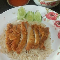 ข้าวมันไก่ทอด