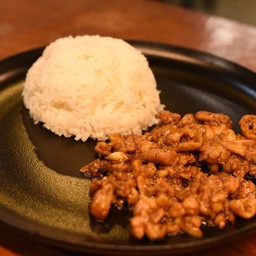 ข้าวไก่ชิ้นกระเทียม สูตรเด็ด