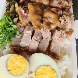 ข้าวขาหมูบางรัก2 เพ็ญทรัพย์