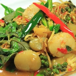 หอยเชลล์ผัดฉ่า